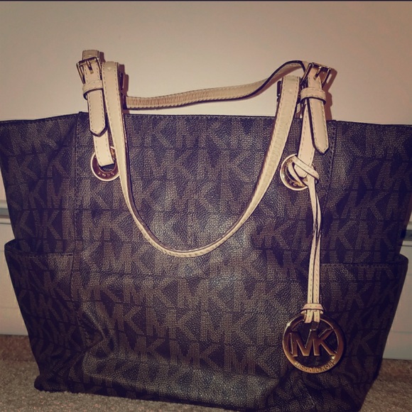 Michael Kors Handbags - Michael Kors Tote
